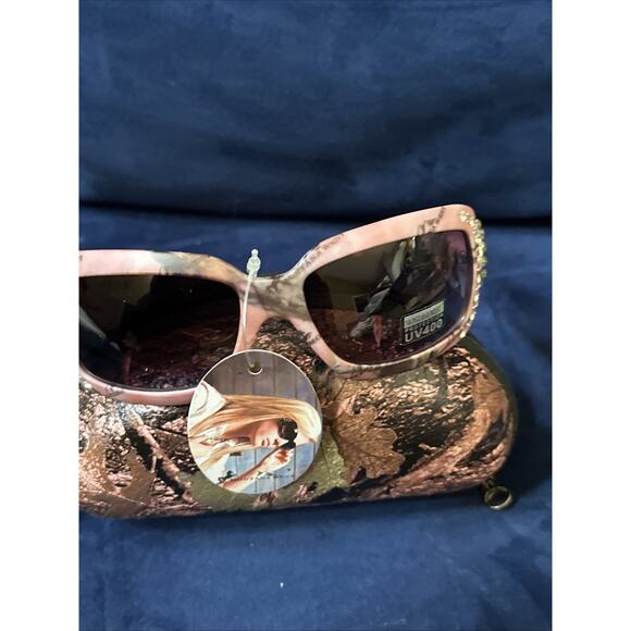 Montana West Pink camo Sunglasses with Rhinestone Accents Crossed New - Picture 4 of 7
